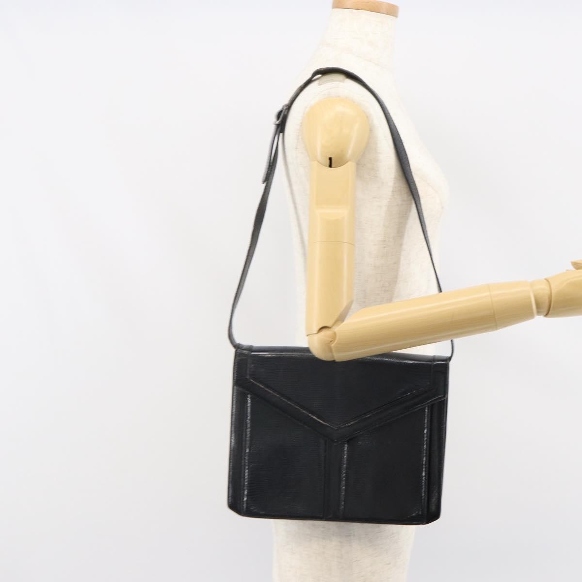 Saint Laurent Vintage Leather Black Leather Shoulder Bag Bag (Pre-Owned)