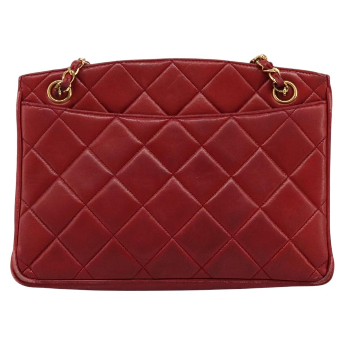 Chanel Matelassé Red Leather Shoulder Bag (Pre-Owned)