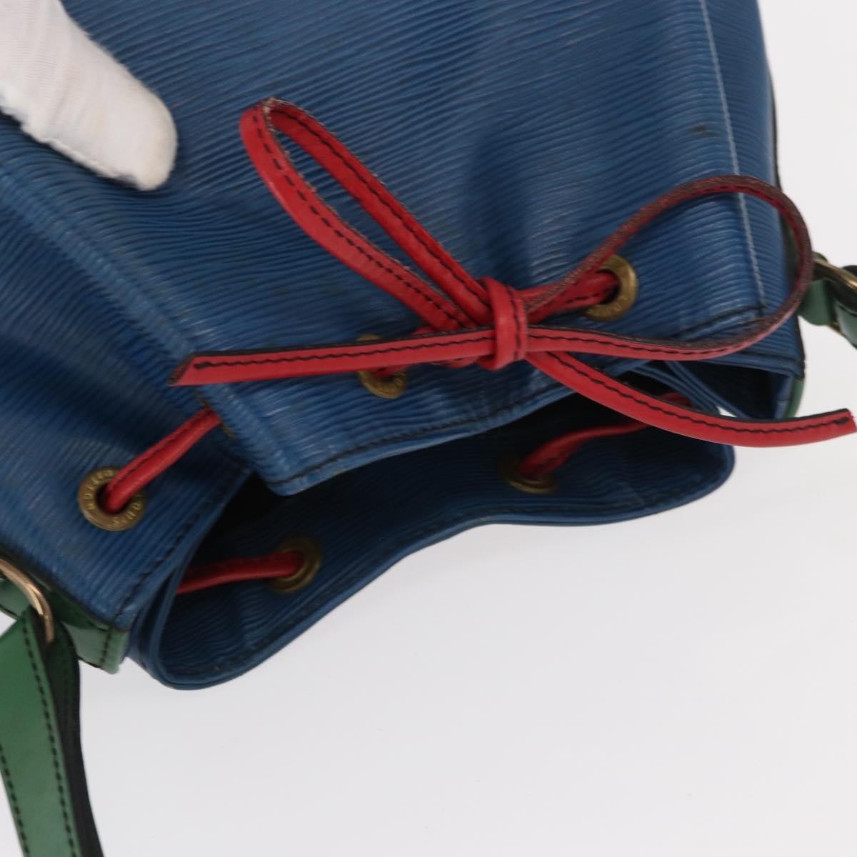 Louis Vuitton Tricolor Noe Epi Leather Blue Leather Shoulder Bag Bag (Pre-Owned)