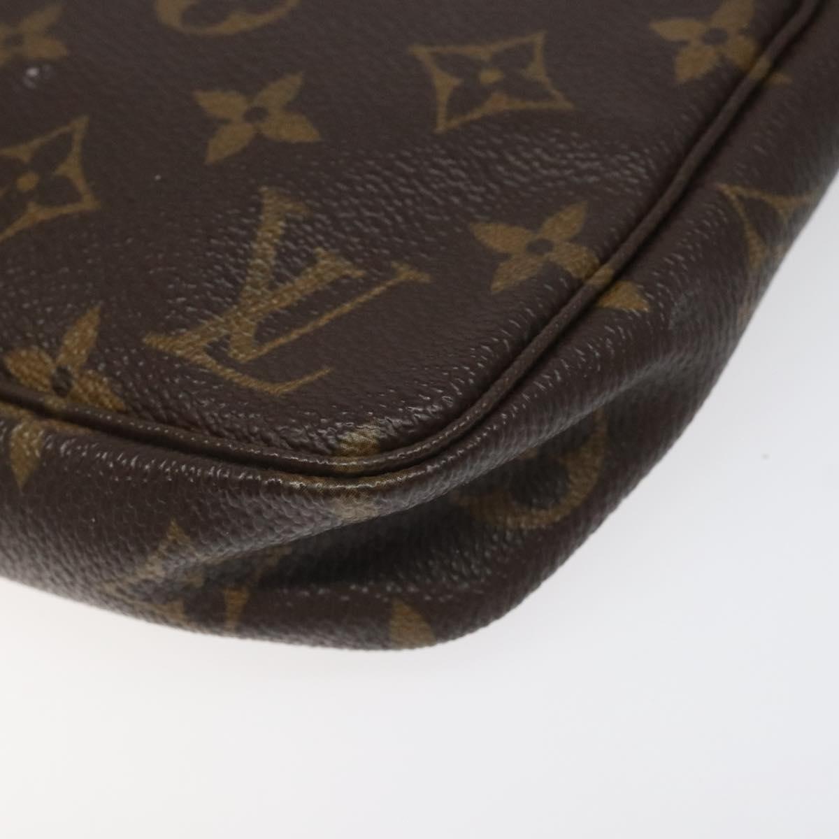 Louis Vuitton Pochette Accessoire Brown Canvas Clutch Bag (Pre-Owned)