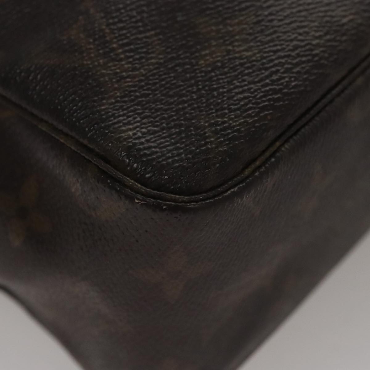 Louis Vuitton Trousse Toilette 28 Brown Canvas Clutch Bag (Pre-Owned)