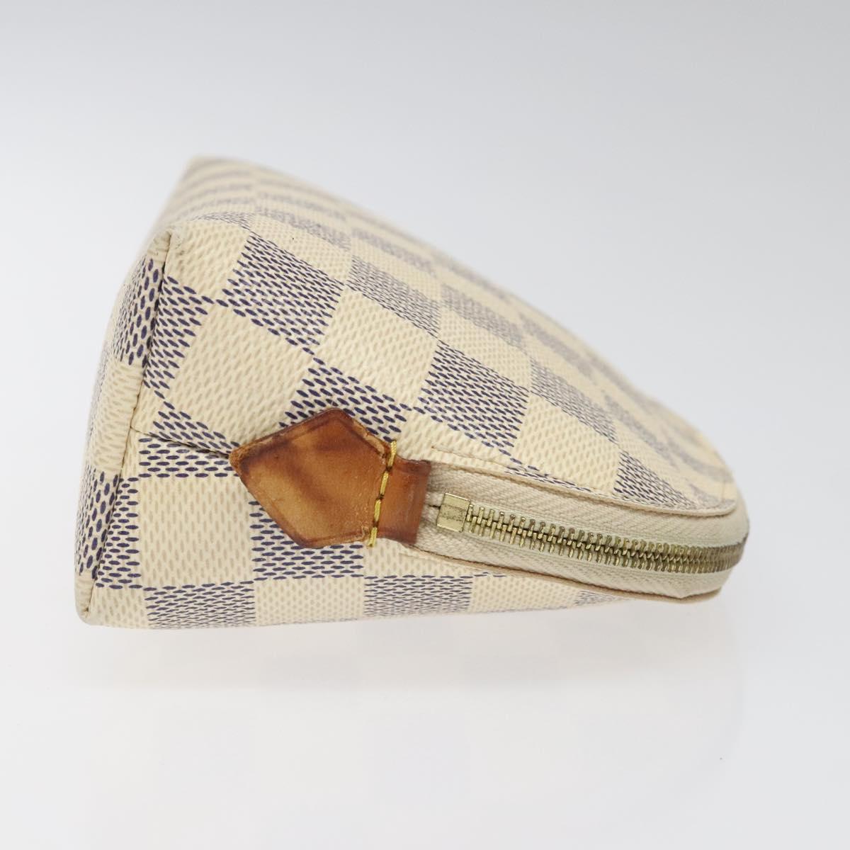 Louis Vuitton Cosmetic Pouch White Canvas Clutch Bag (Pre-Owned)