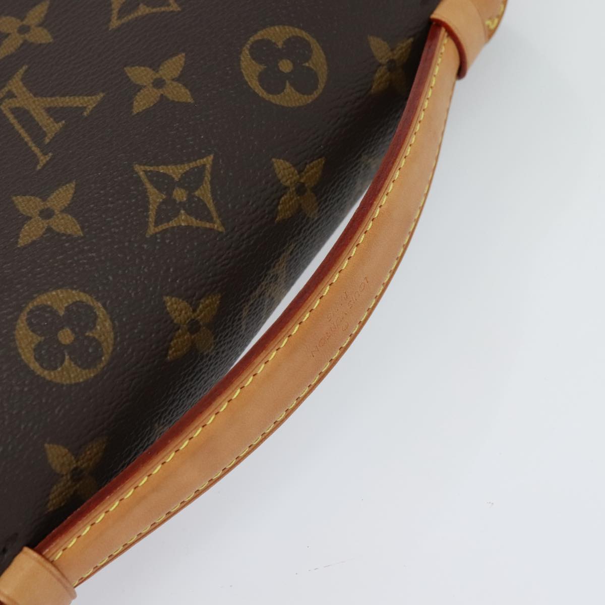 Louis Vuitton Pochette Metis Blue Canvas Handbag (Pre-Owned)