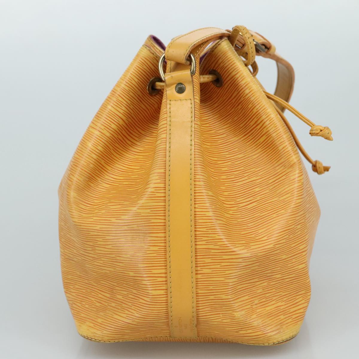 Louis Vuitton Noé Pm Yellow Leather Shoulder Bag (Pre-Owned)