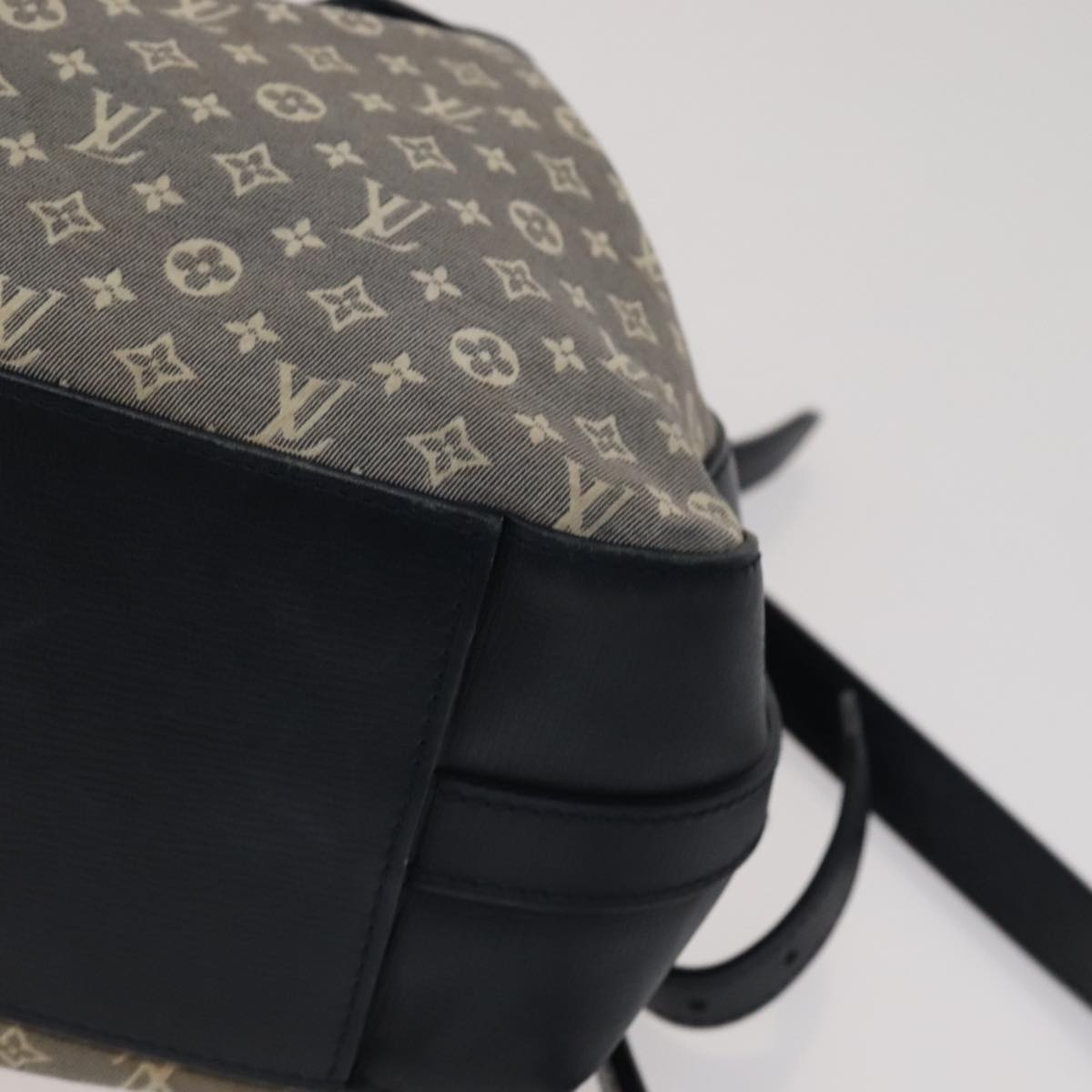 Louis Vuitton Idylle Navy Canvas Shoulder Bag (Pre-Owned)