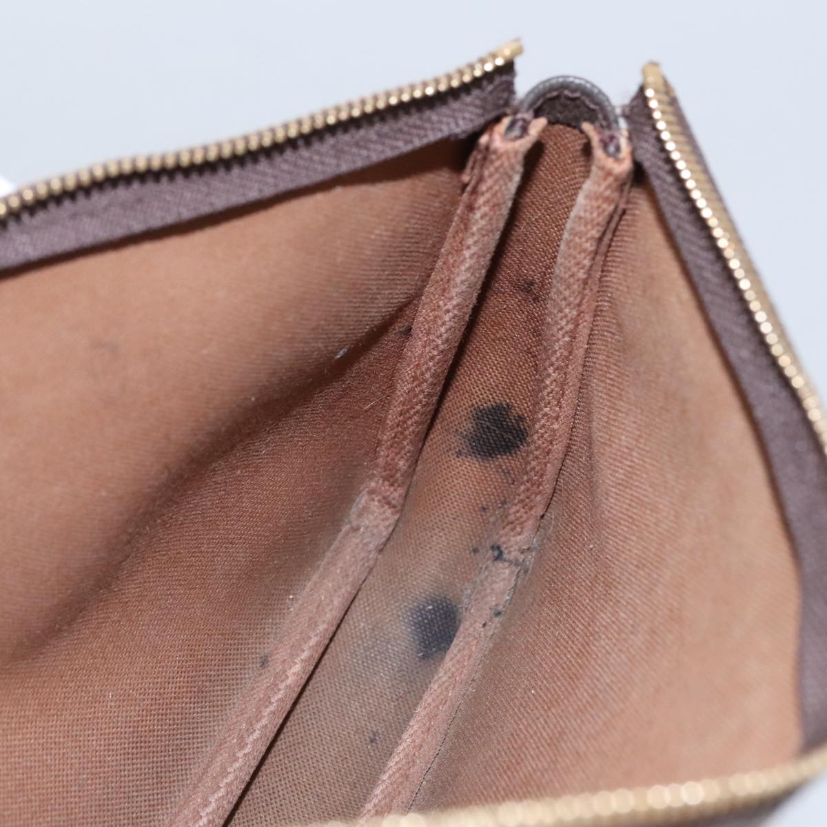 Louis Vuitton Pochette Accessoire Brown Canvas Clutch Bag (Pre-Owned)