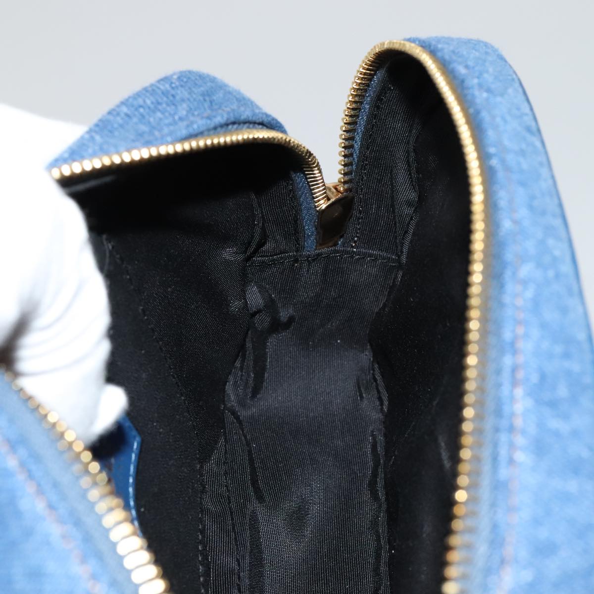 Versace Blue Denim - Jeans Shoulder Bag (Pre-Owned)