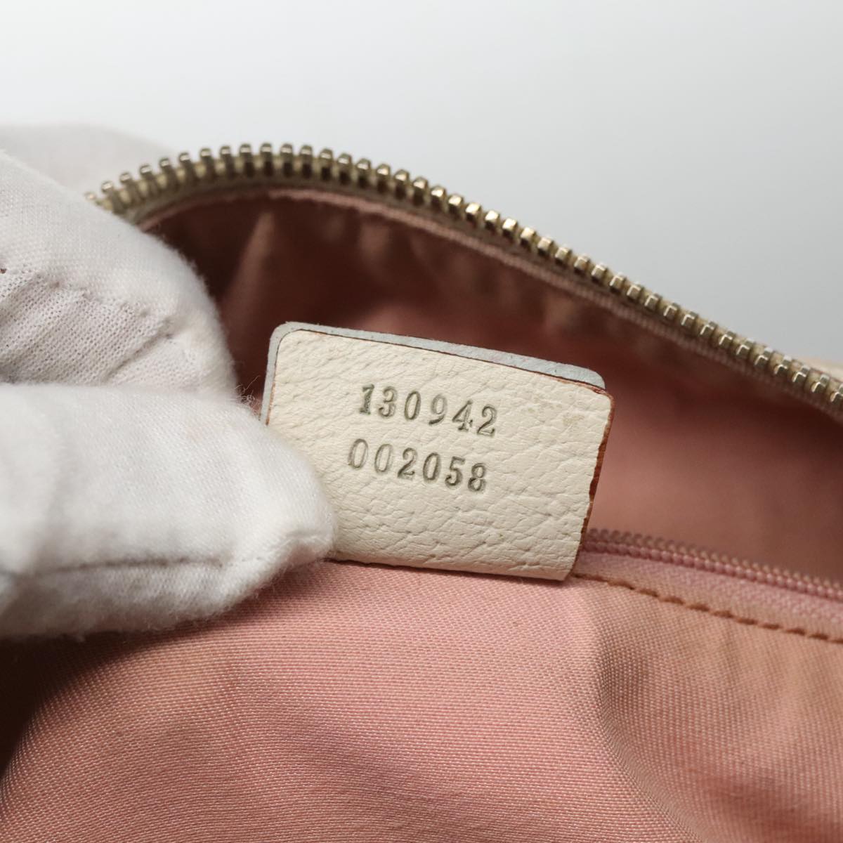 Gucci Gg Canvas Pink Canvas Handbag (Pre-Owned)