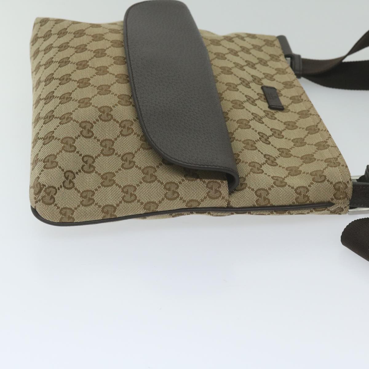 Gucci Gg Canvas Beige Canvas Shoulder Bag (Pre-Owned)