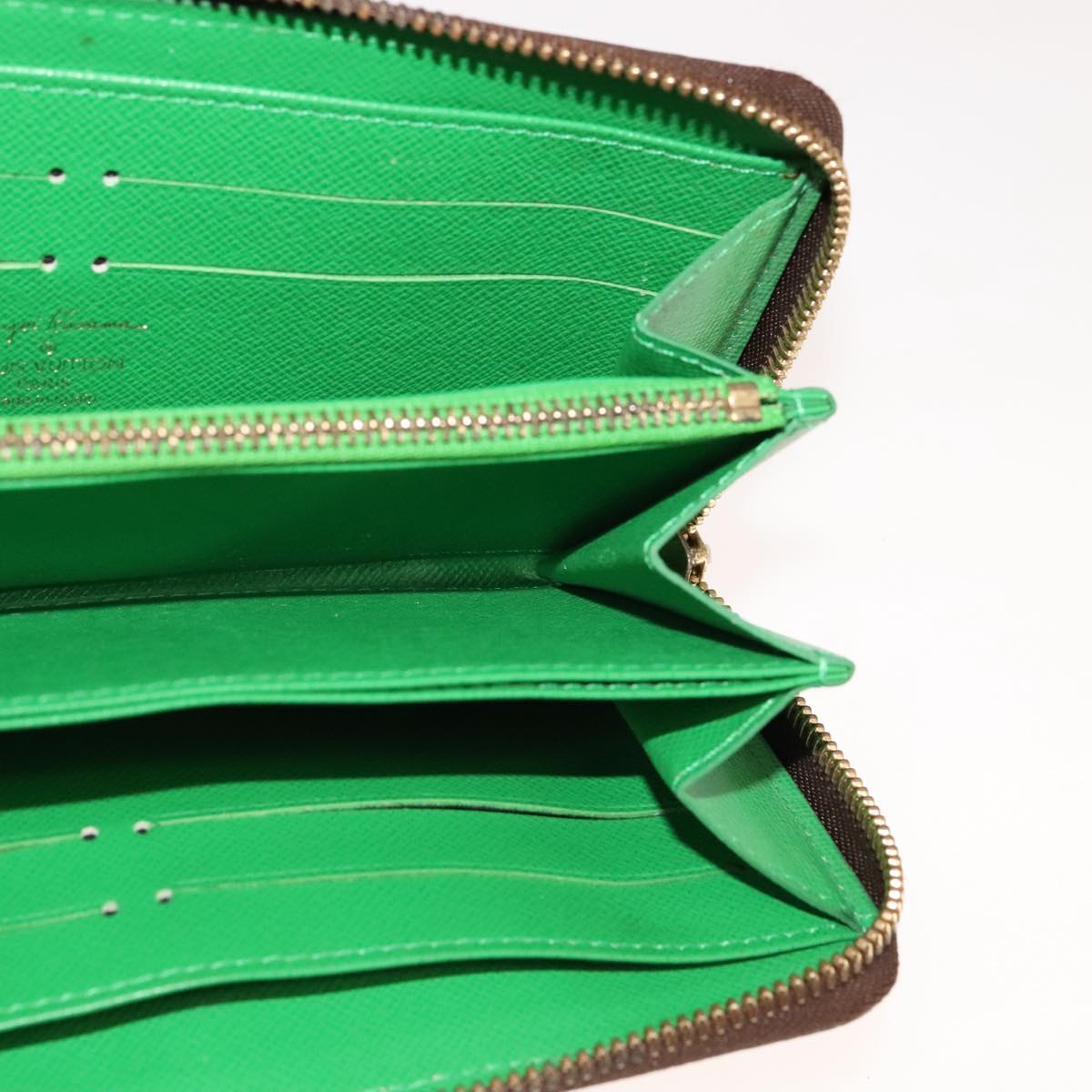 Louis Vuitton Zippy Wallet Green Canvas Wallet (Pre-Owned)