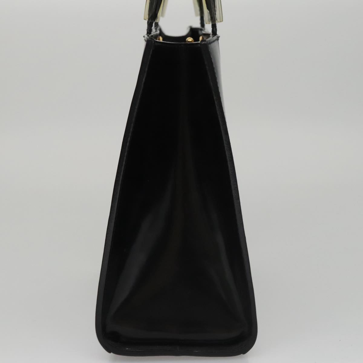 Salvatore Ferragamo Black Patent Leather Handbag (Pre-Owned)