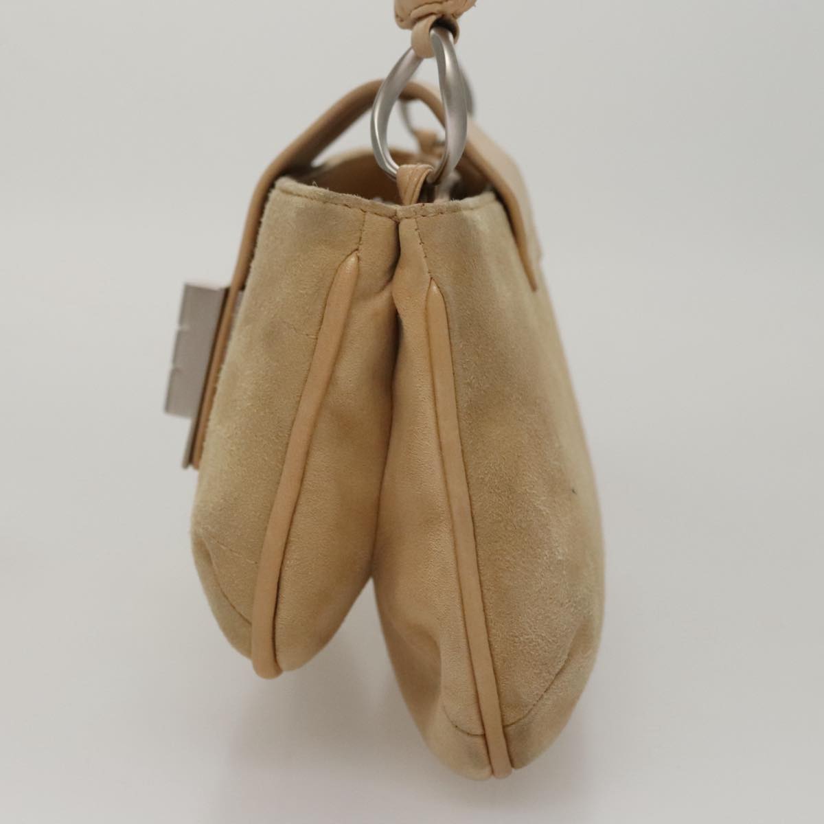 Chanel Chocolate Bar Beige Suede Shoulder Bag (Pre-Owned)
