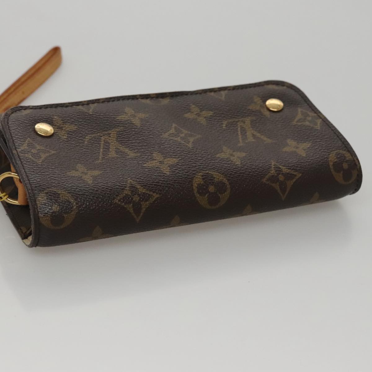 Louis Vuitton Brown Canvas Clutch Bag (Pre-Owned)