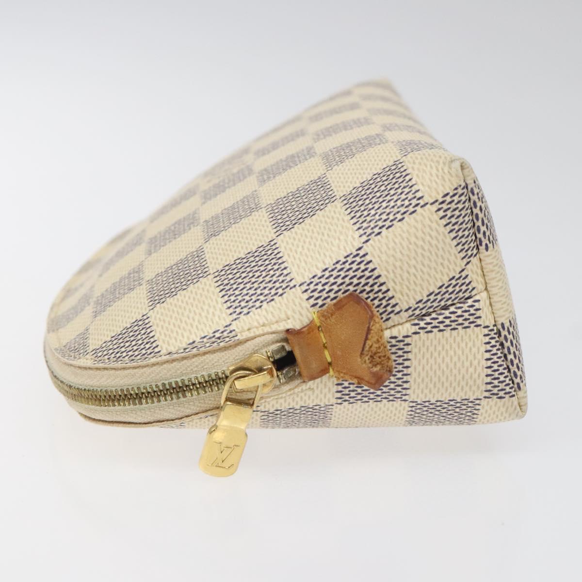 Louis Vuitton Cosmetic Pouch White Canvas Clutch Bag (Pre-Owned)