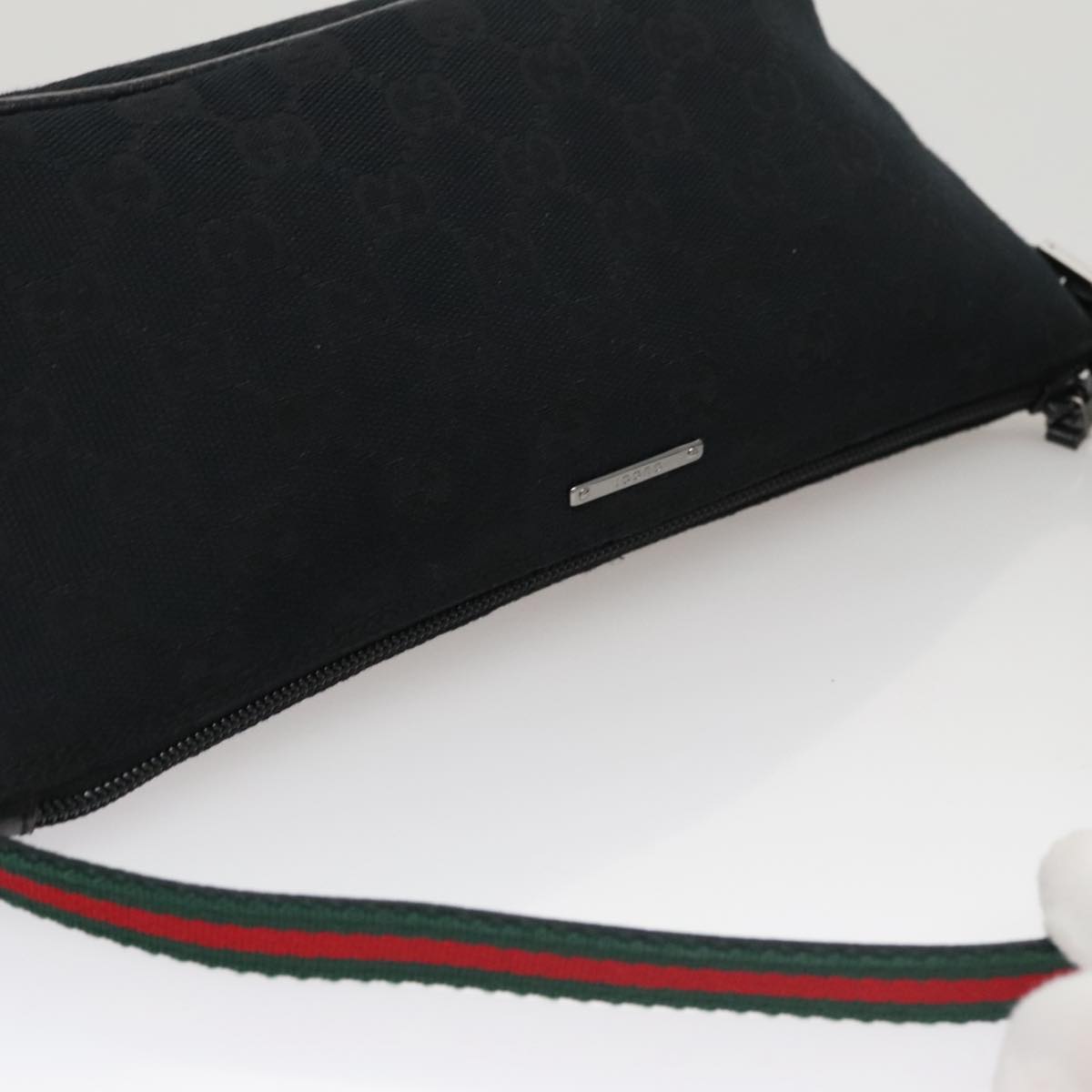 Gucci Baguette Black Canvas Clutch Bag (Pre-Owned)