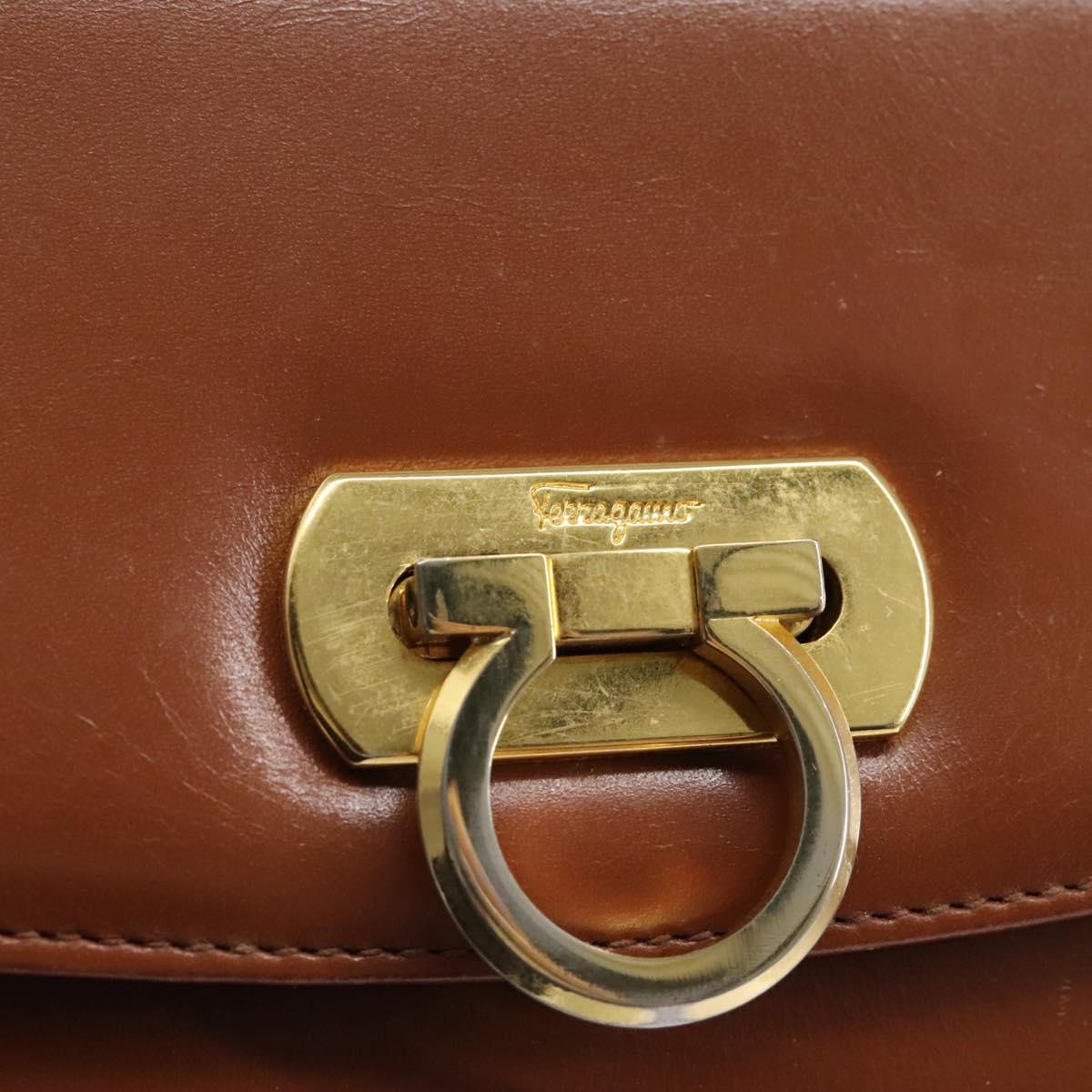 Salvatore Ferragamo Gancini Brown Leather Shoulder Bag (Pre-Owned)