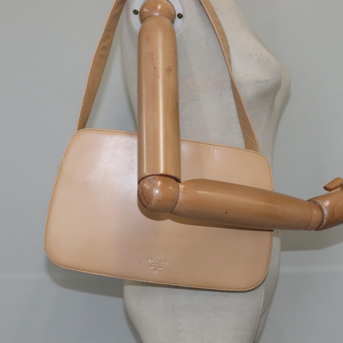 Prada Beige Leather Shoulder Bag (Pre-Owned)