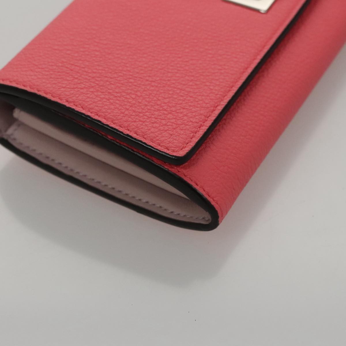 Fendi Peekaboo Pink Leather Wallet (Pre-Owned)