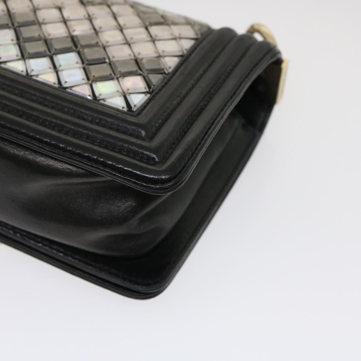 Chanel Boy Multicolour Leather Shoulder Bag (Pre-Owned)