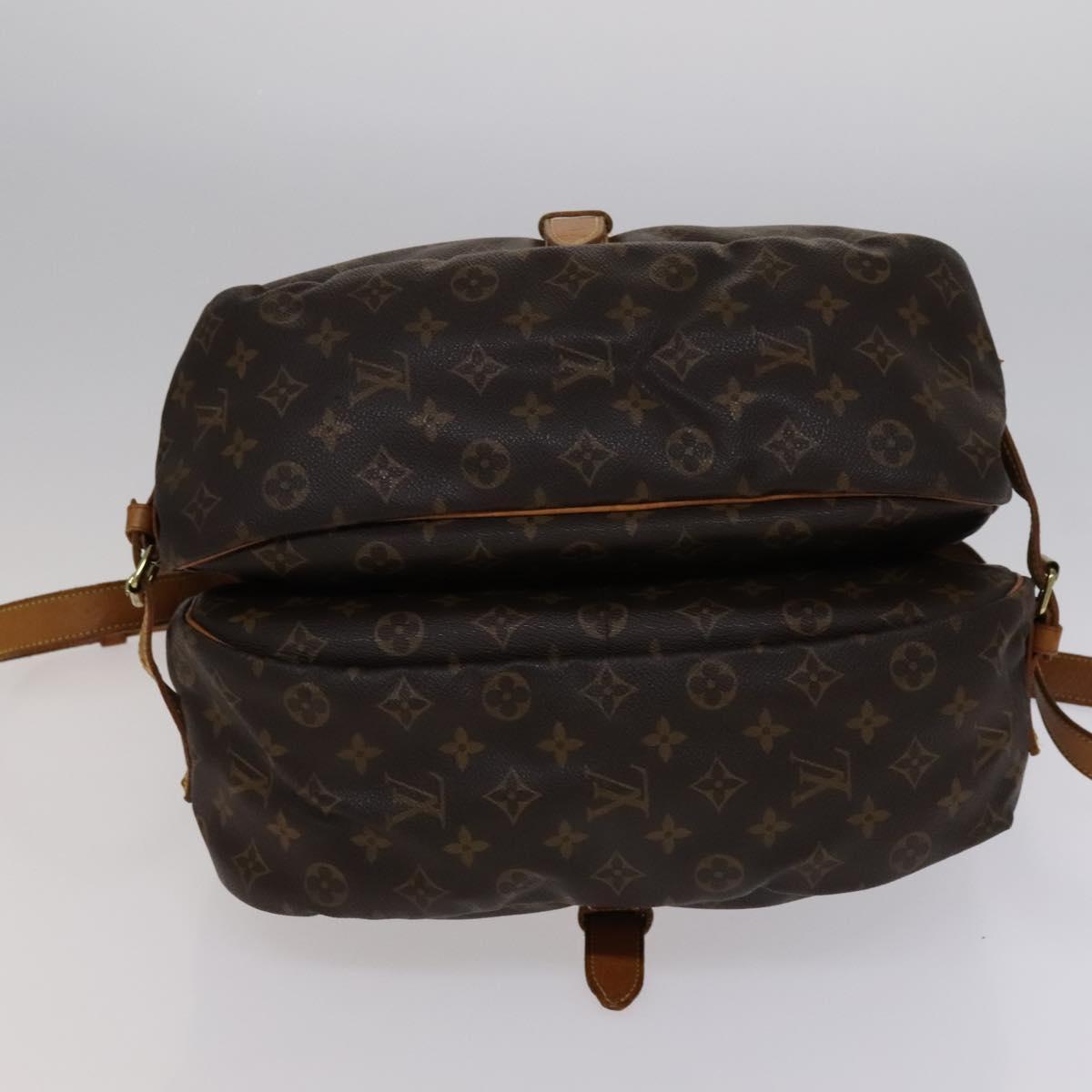 Louis Vuitton Saumur 35 Brown Canvas Shoulder Bag (Pre-Owned)