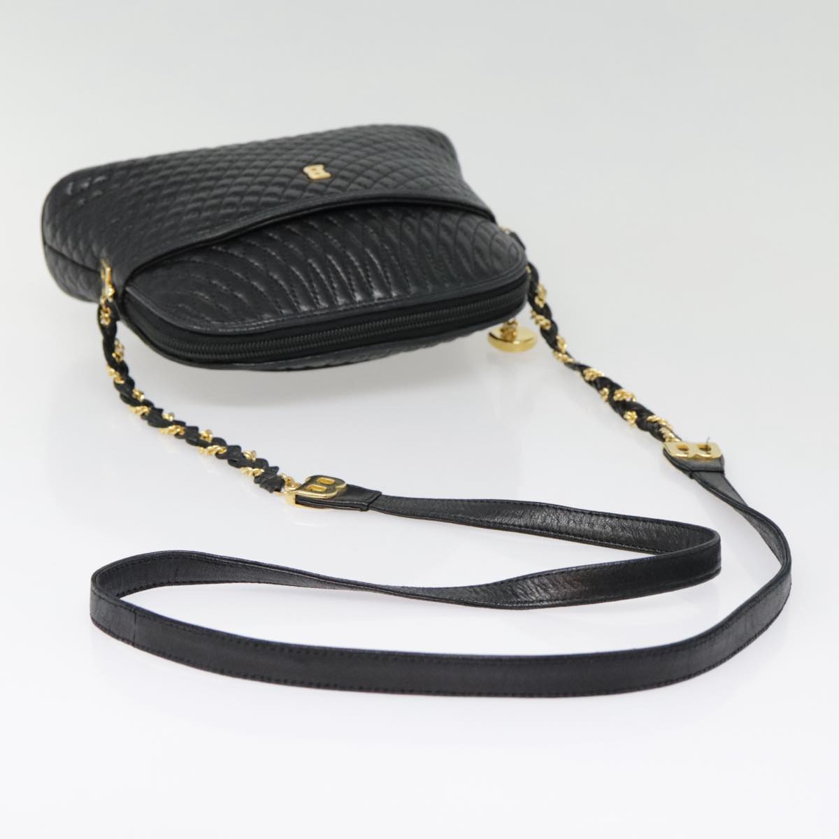 Bally Black Leather Shoulder Bag (Pre-Owned)