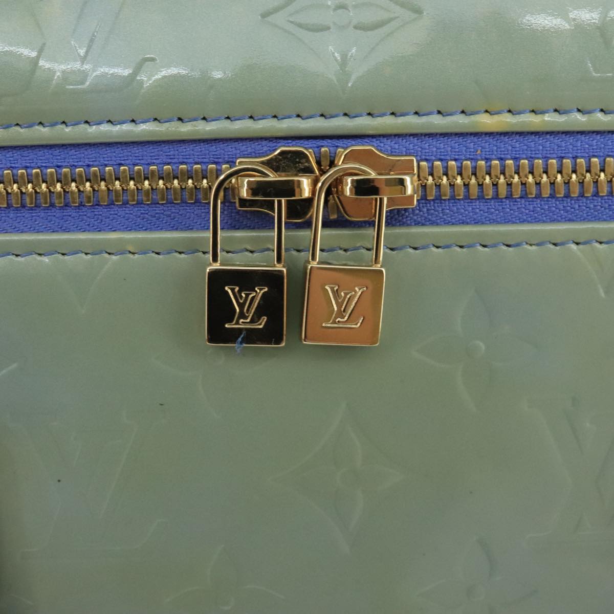 Louis Vuitton Purple Patent Leather Handbag (Pre-Owned)