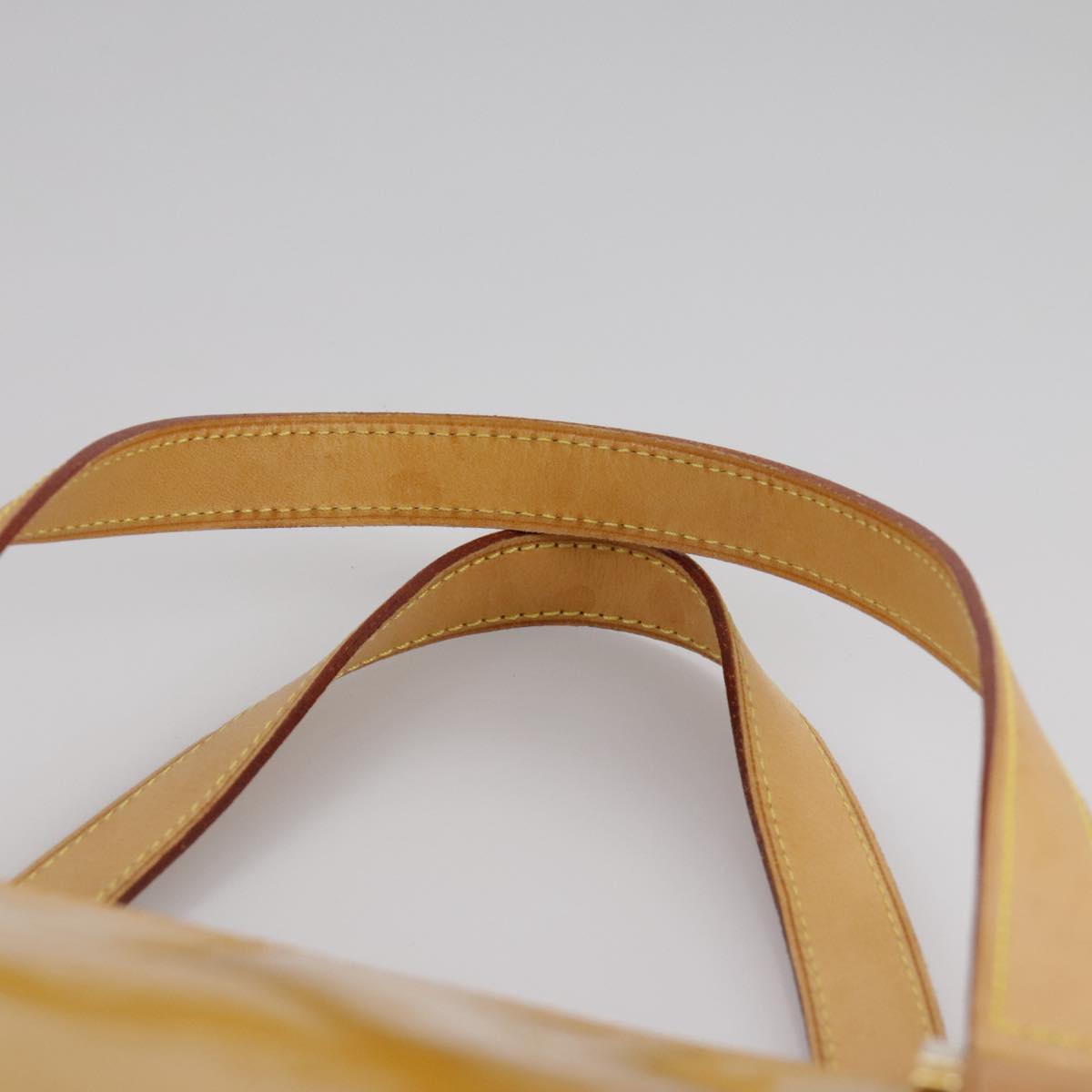 Louis Vuitton Houston Beige Patent Leather Handbag (Pre-Owned)