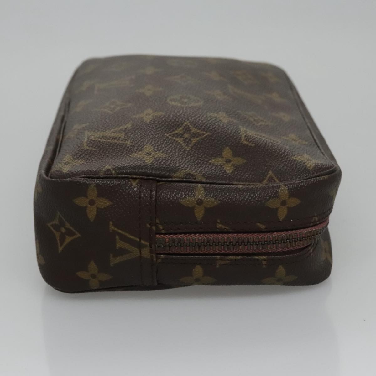 Louis Vuitton Truth Toilette 23 Brown Canvas Clutch Bag (Pre-Owned)