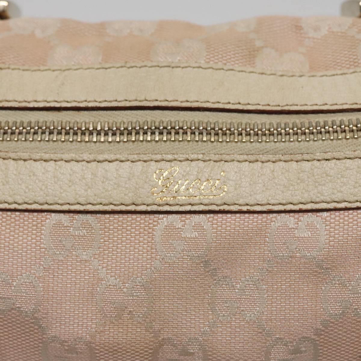 Gucci Gg Canvas Pink Canvas Handbag (Pre-Owned)