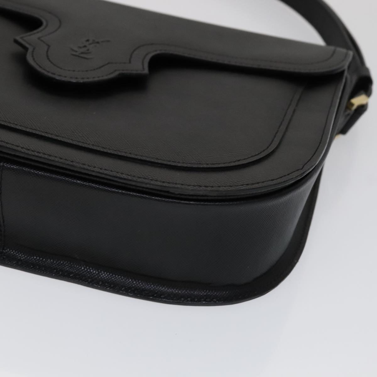 Yves Saint Laurent Black Leather Shoulder Bag (Pre-Owned)