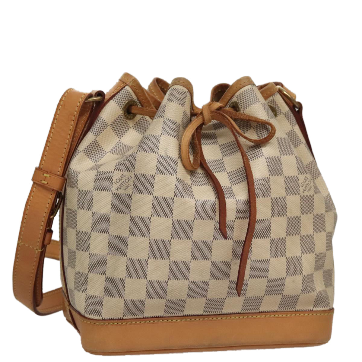 Louis Vuitton Noé White Canvas Shoulder Bag (Pre-Owned)
