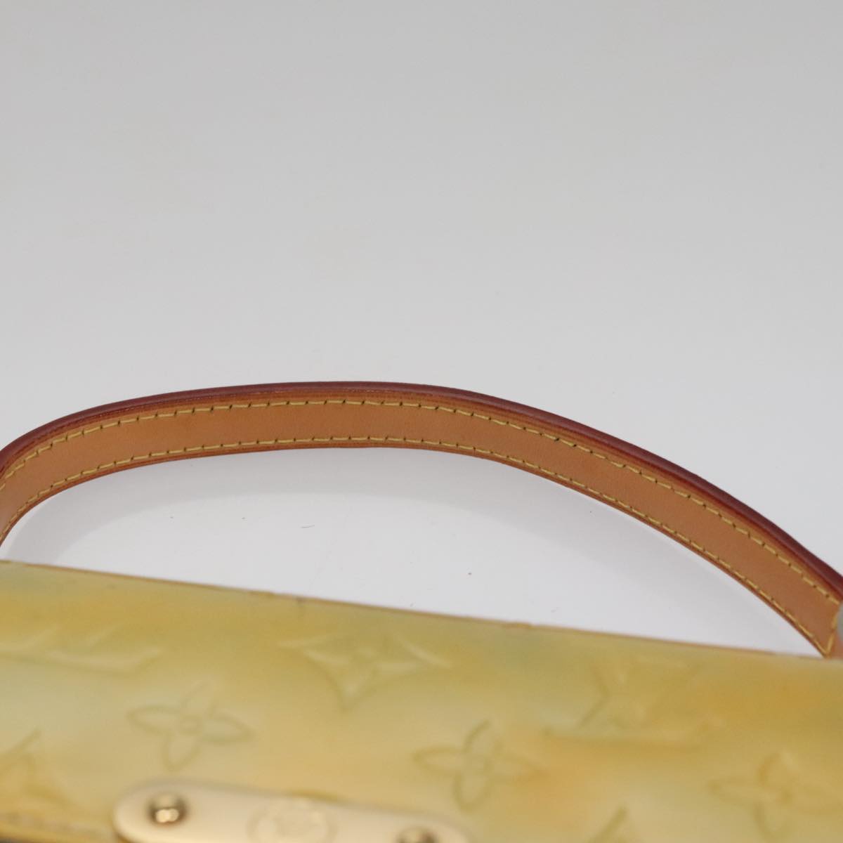 Louis Vuitton Spring Street Yellow Patent Leather Handbag (Pre-Owned)