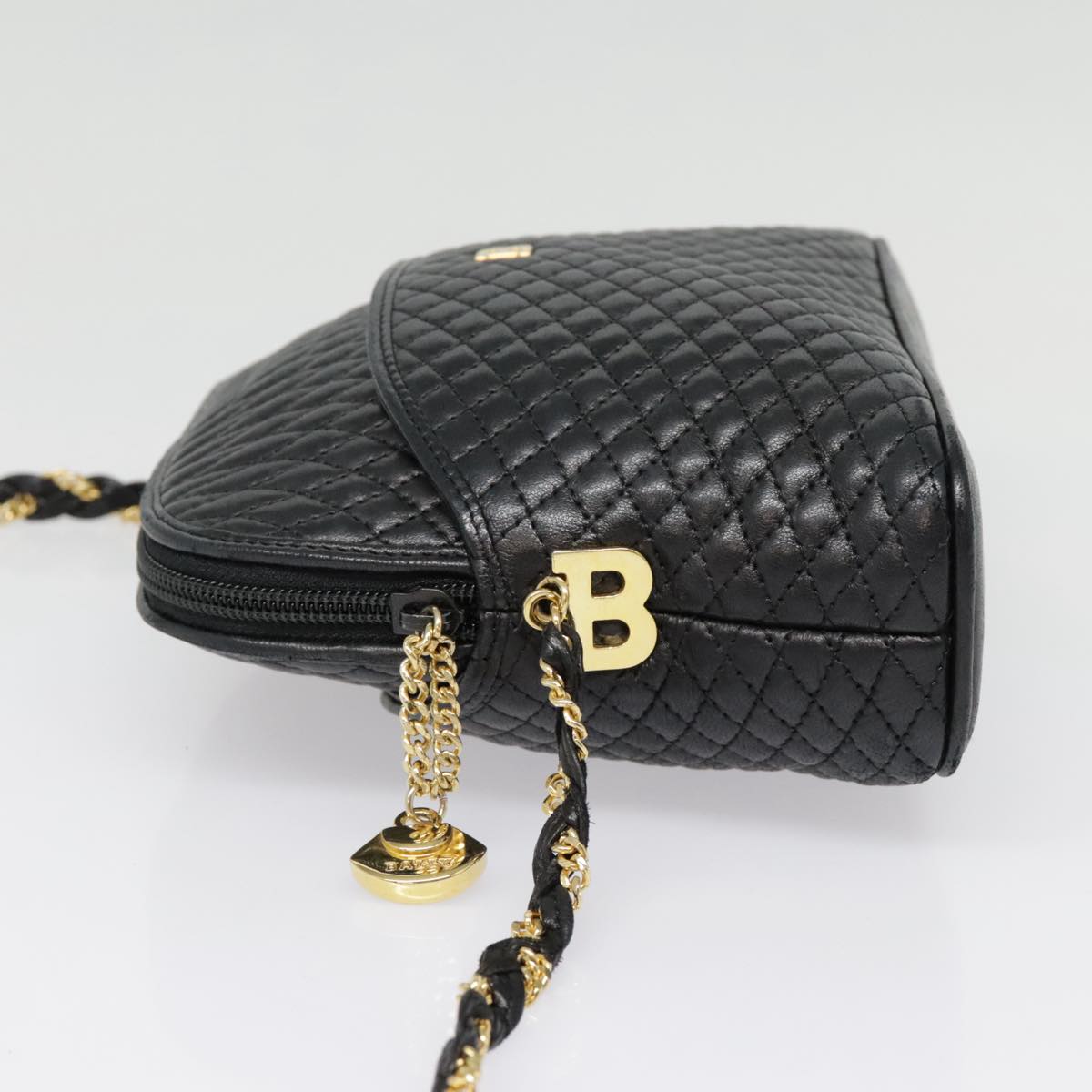 Bally Black Leather Shoulder Bag (Pre-Owned)