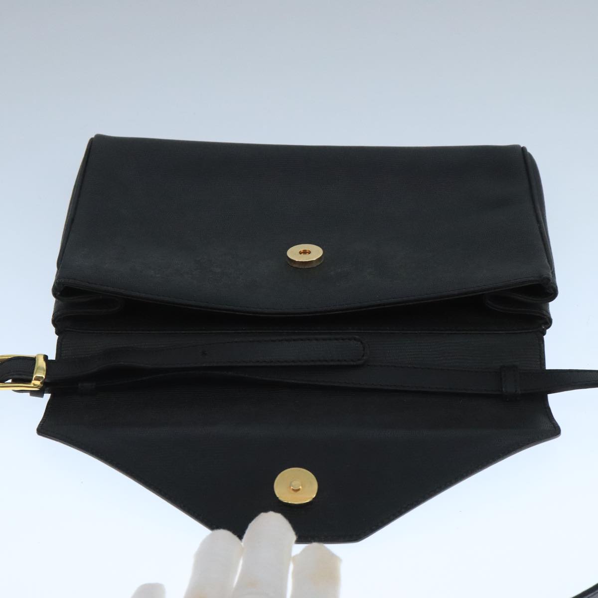 Céline Logo Du Cercle Black Leather Shoulder Bag (Pre-Owned)