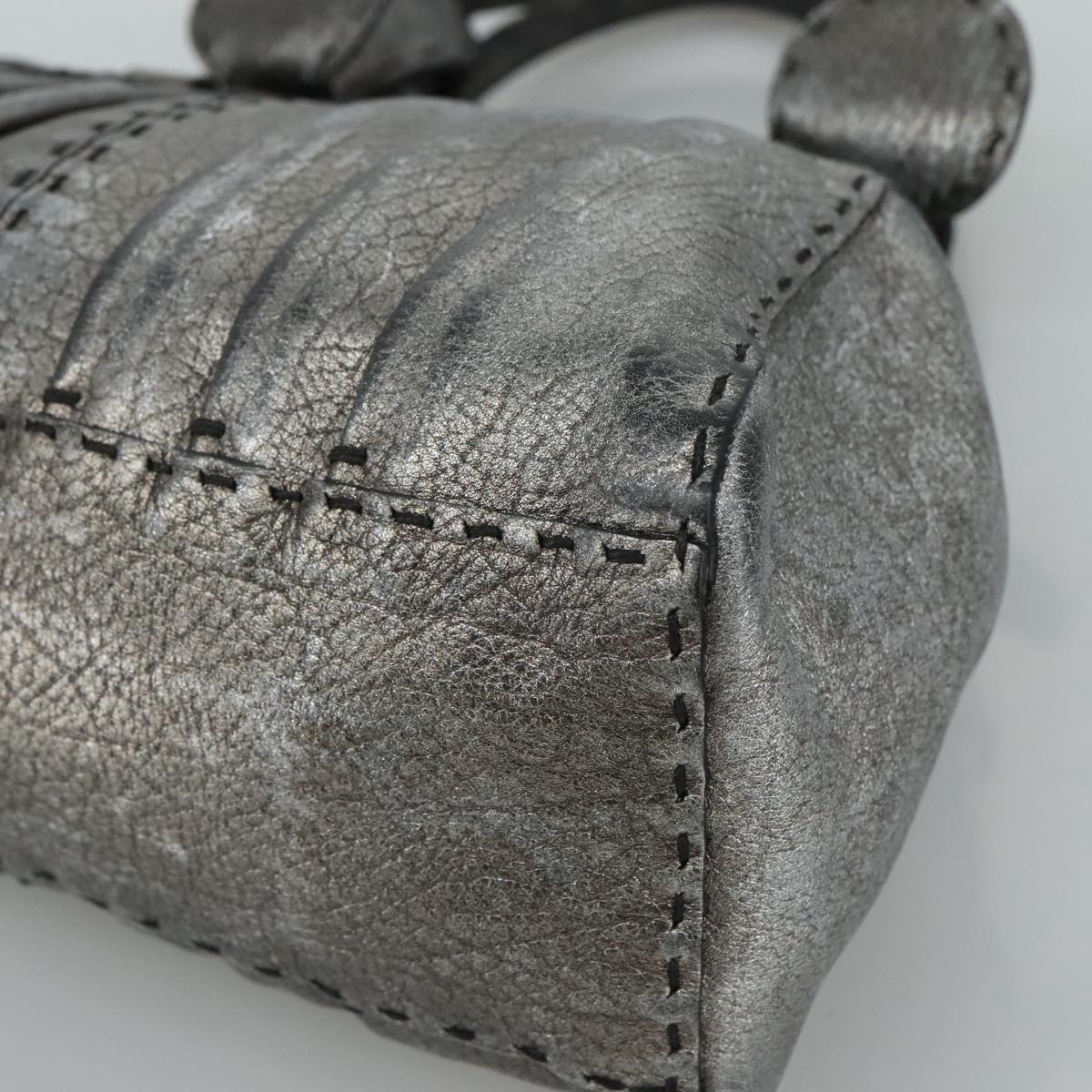 Valentino Garavani V Logo Silver Leather Handbag (Pre-Owned)