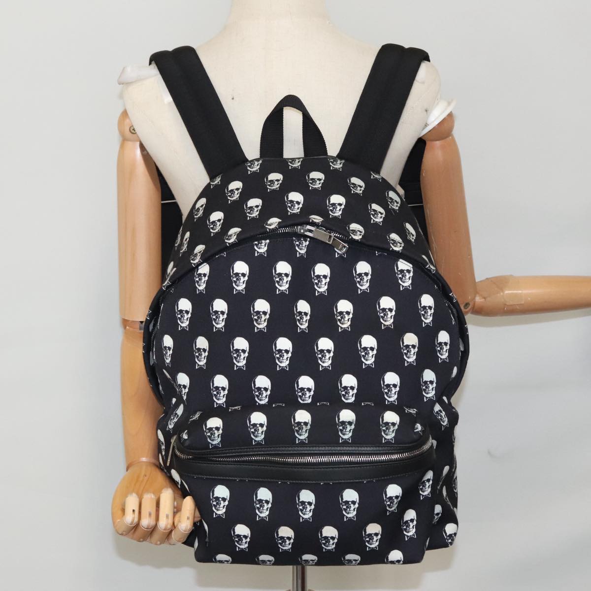 Yves Saint Laurent Black Synthetic Backpack Bag (Pre-Owned)