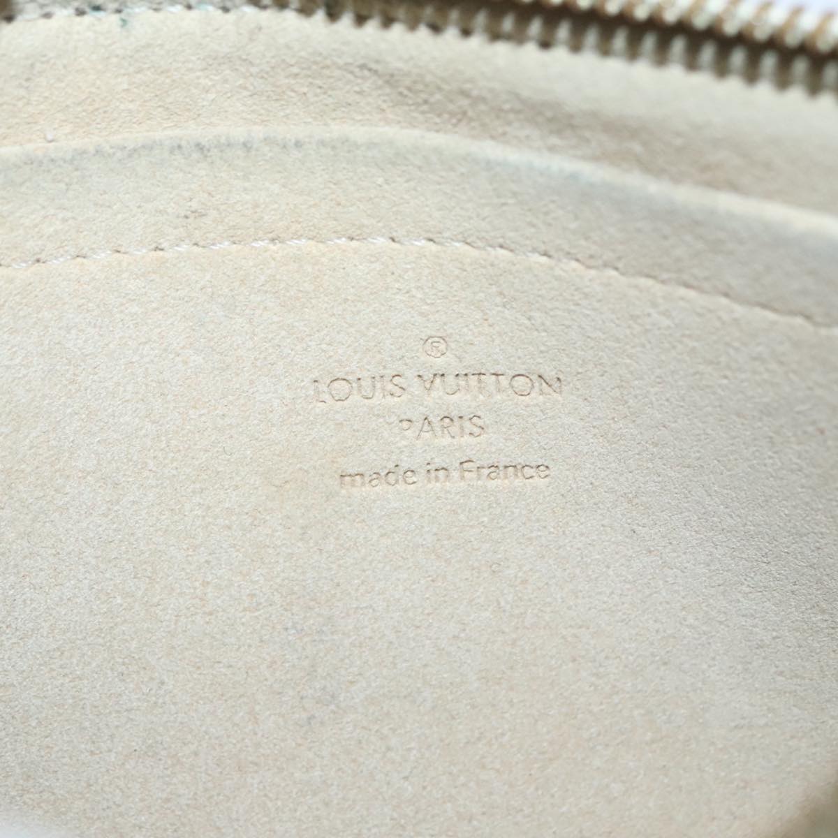 Louis Vuitton Mira White Canvas Clutch Bag (Pre-Owned)
