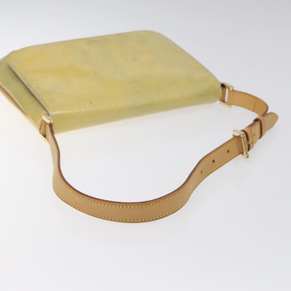 Louis Vuitton Thompson Street Beige Patent Leather Shoulder Bag (Pre-Owned)