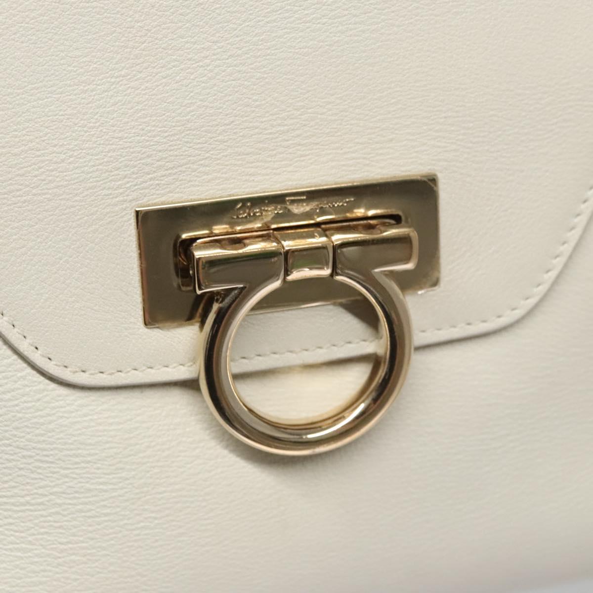 Salvatore Ferragamo Gancini Beige Leather Shoulder Bag (Pre-Owned)