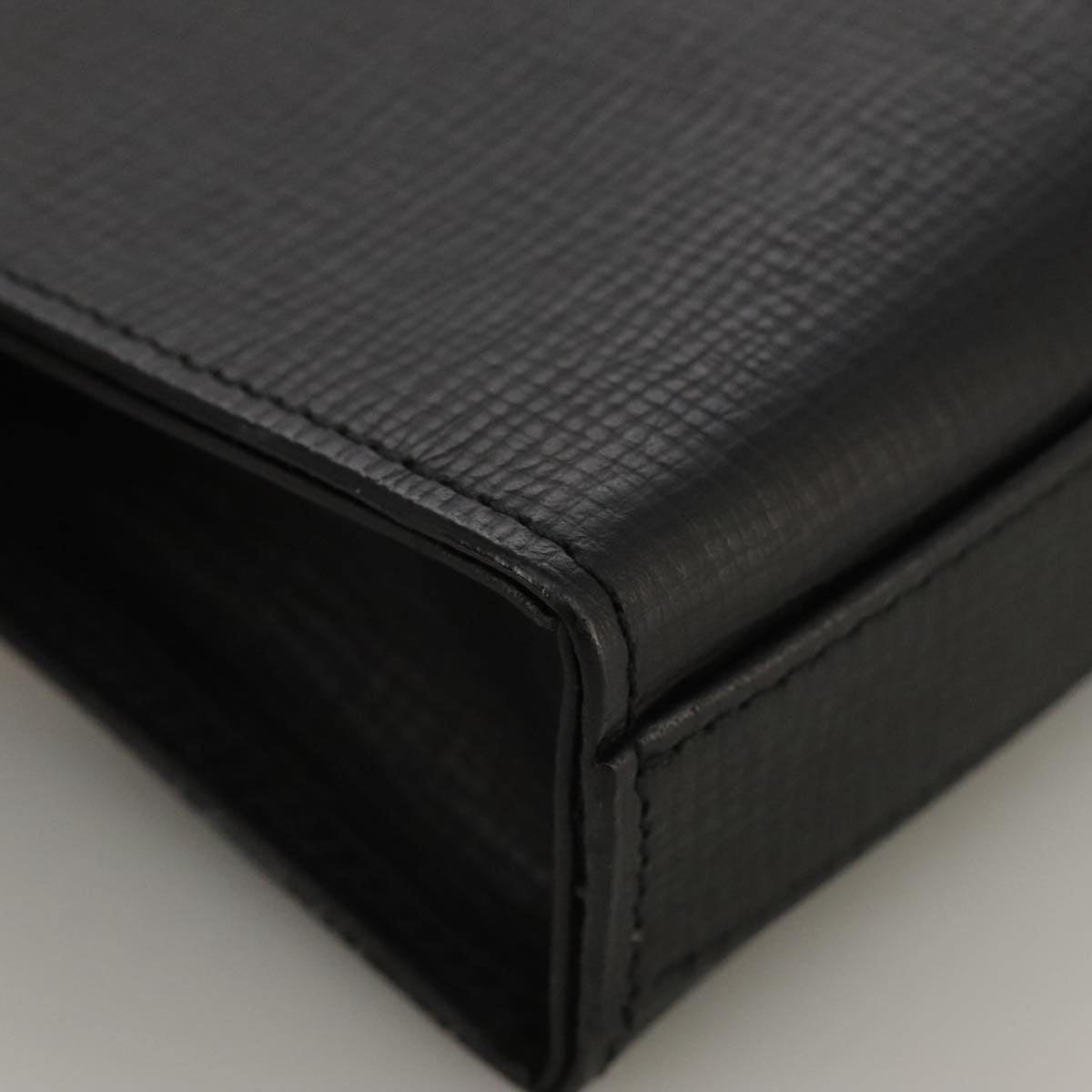 Burberry Black Leather Clutch Bag (Pre-Owned)