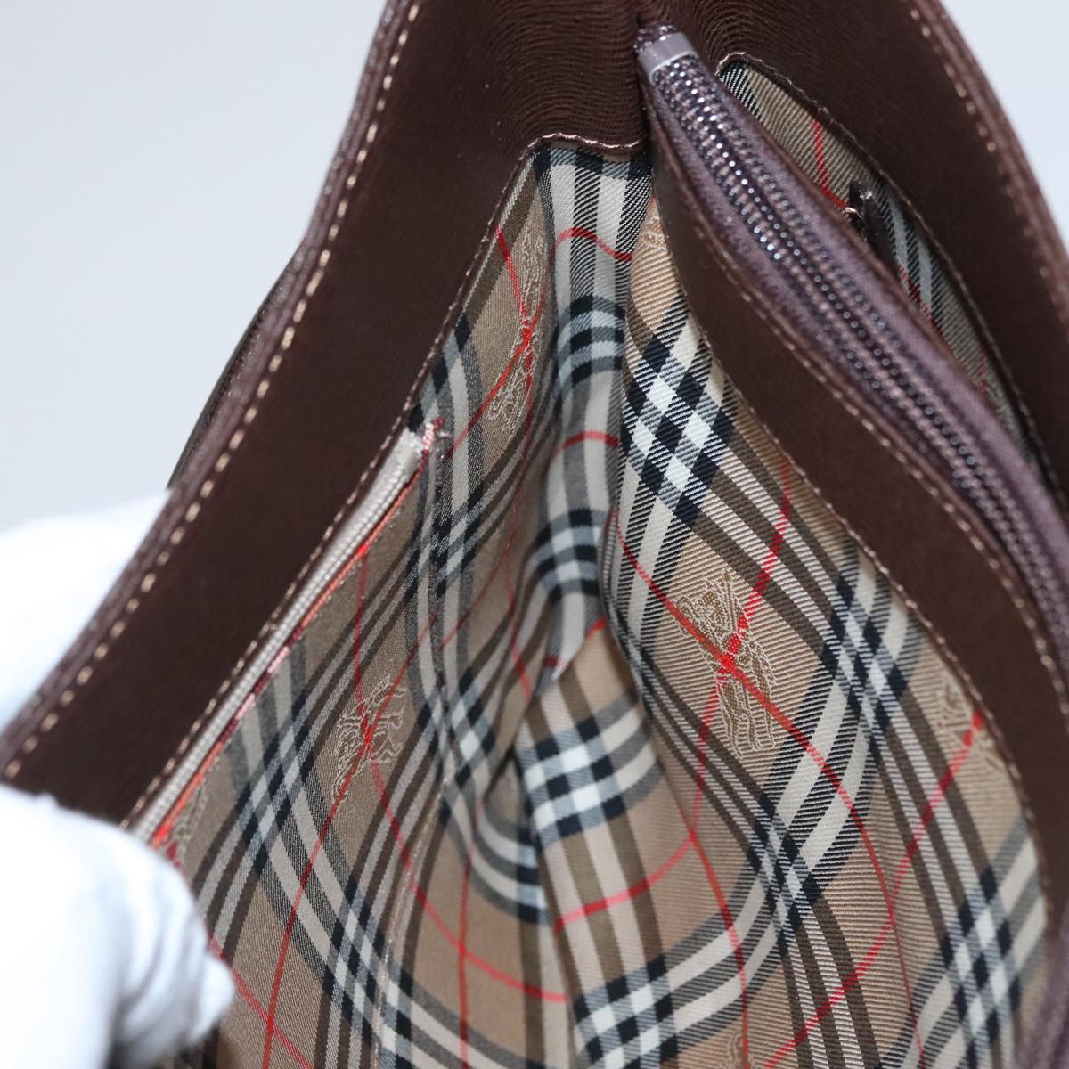 Burberry Brown Leather Shoulder Bag (Pre-Owned)