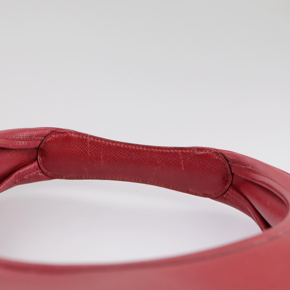 Hermès Red Leather Shoulder Bag (Pre-Owned)