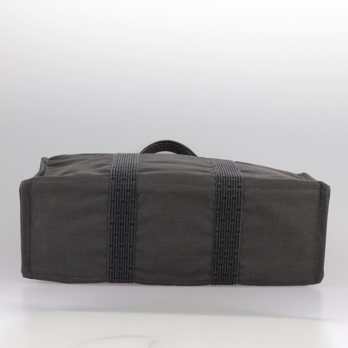 Hermès Herline Grey Canvas Handbag (Pre-Owned)