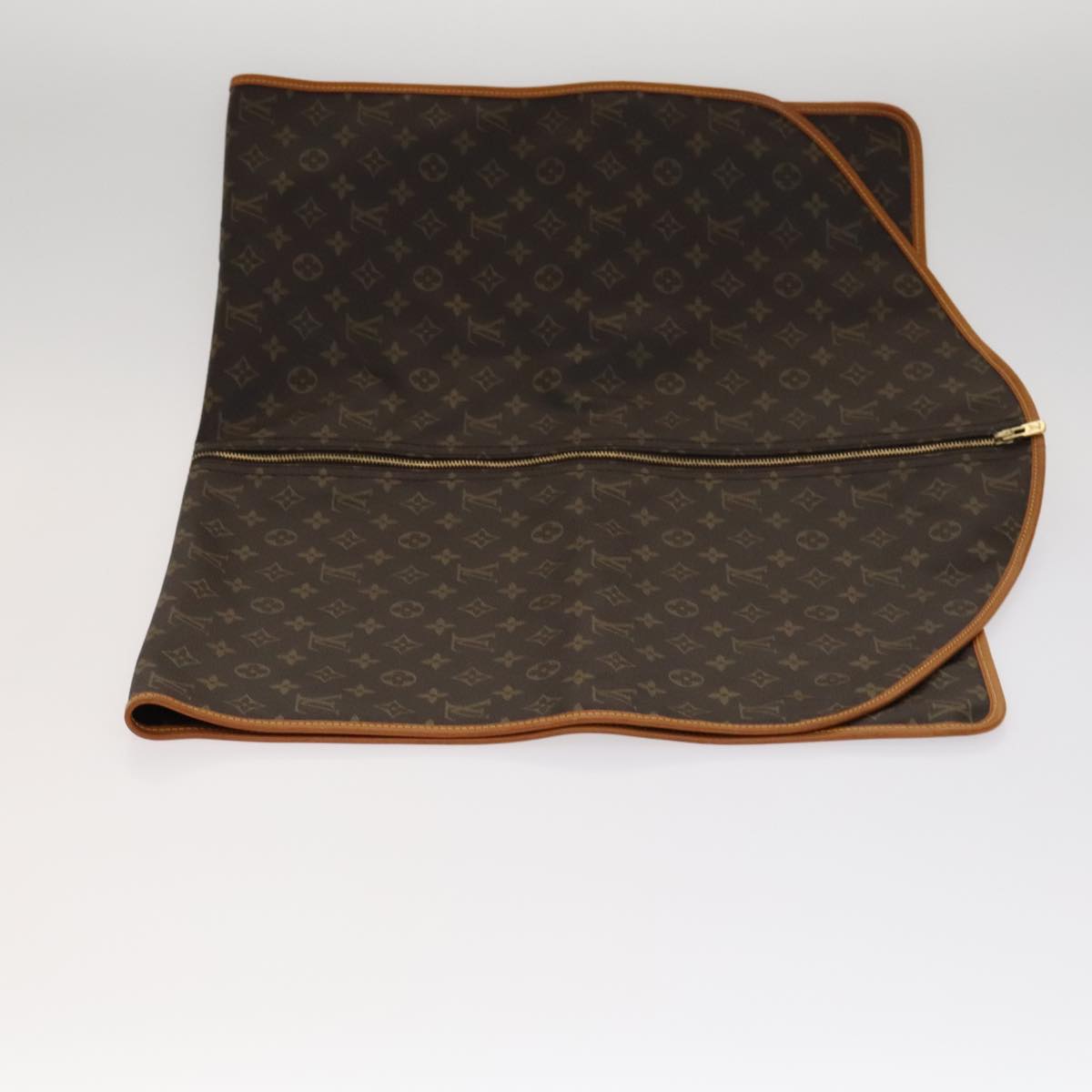 Louis Vuitton Garment Brown Canvas Travel Bag (Pre-Owned)