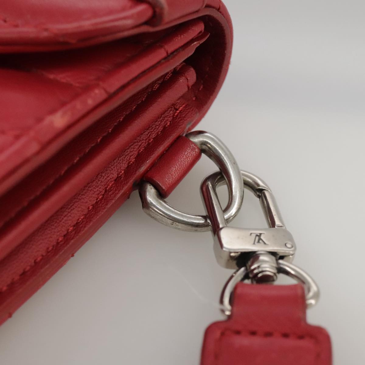 Louis Vuitton New Wave Red Leather Wallet (Pre-Owned)