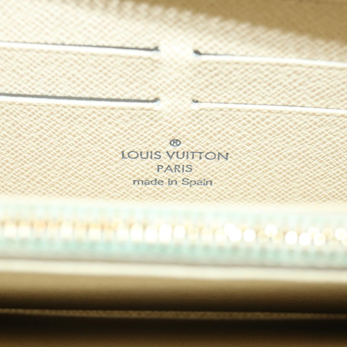 Louis Vuitton Zippy Wallet Turquoise Canvas Wallet (Pre-Owned)
