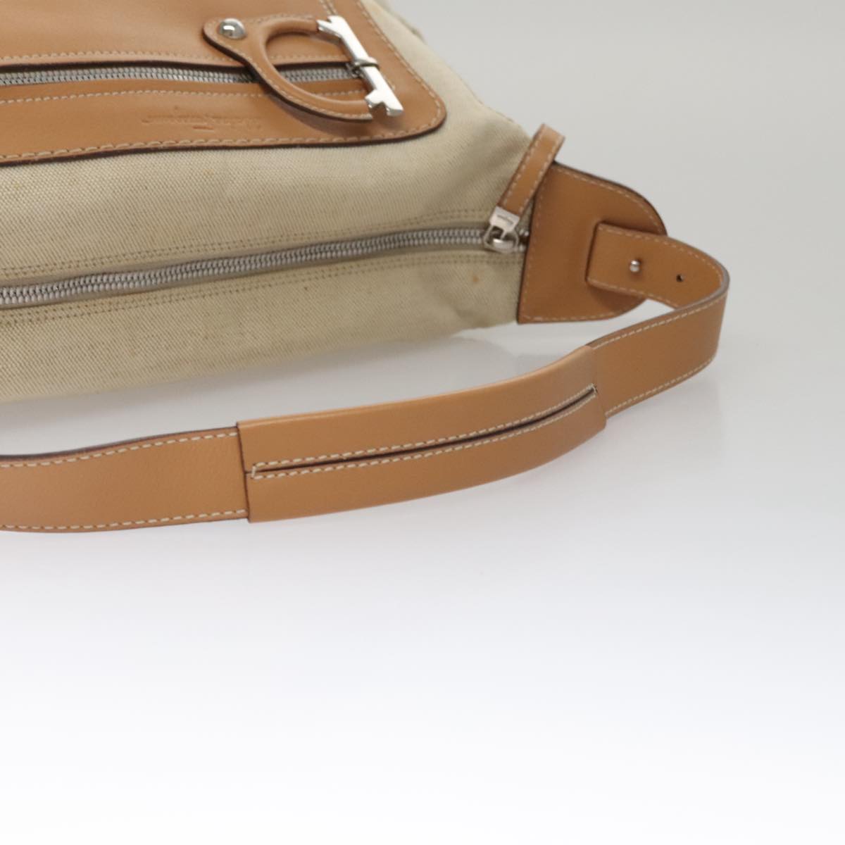Salvatore Ferragamo Gancini Beige Canvas Shoulder Bag (Pre-Owned)
