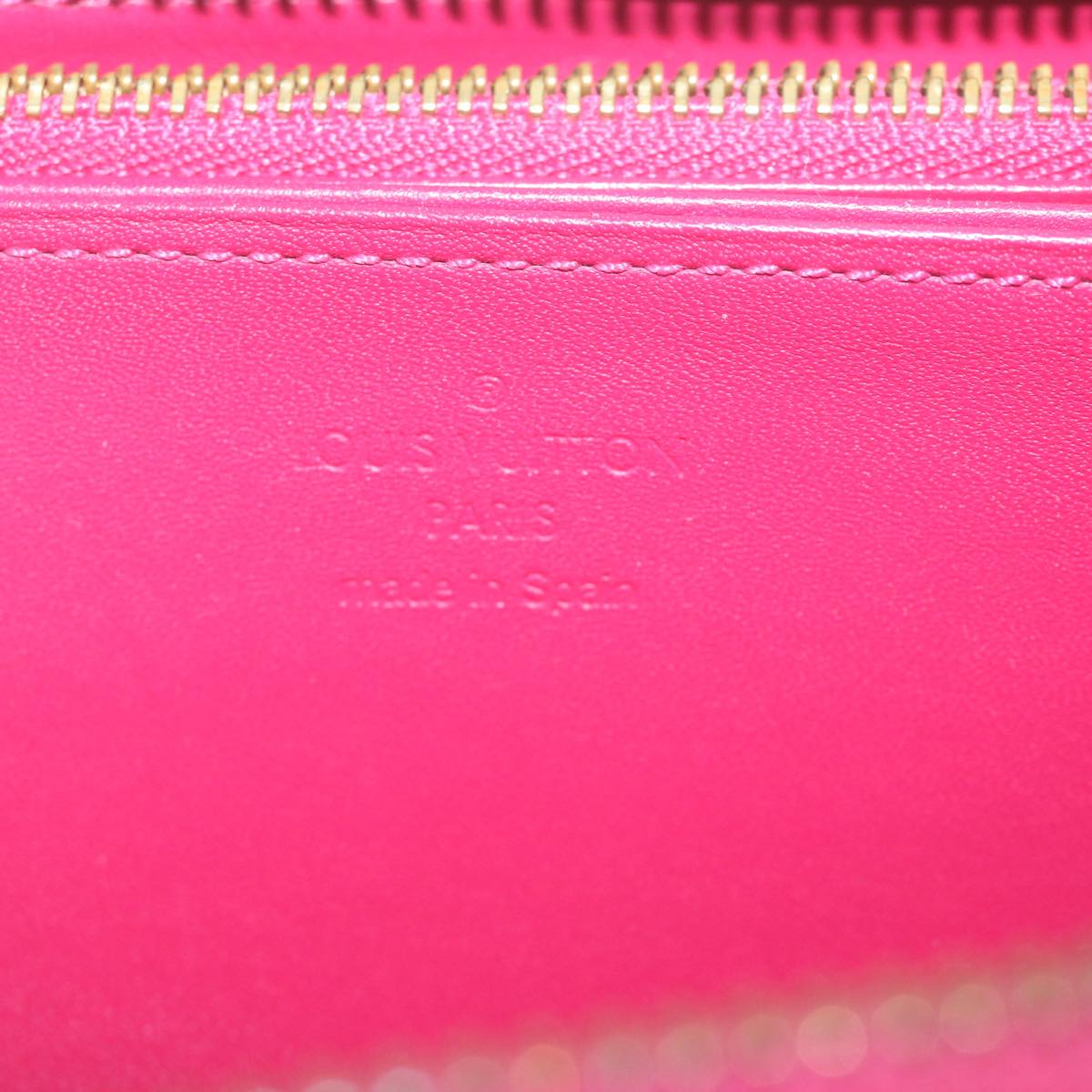 Louis Vuitton Zippy Wallet Pink Patent Leather Wallet (Pre-Owned)
