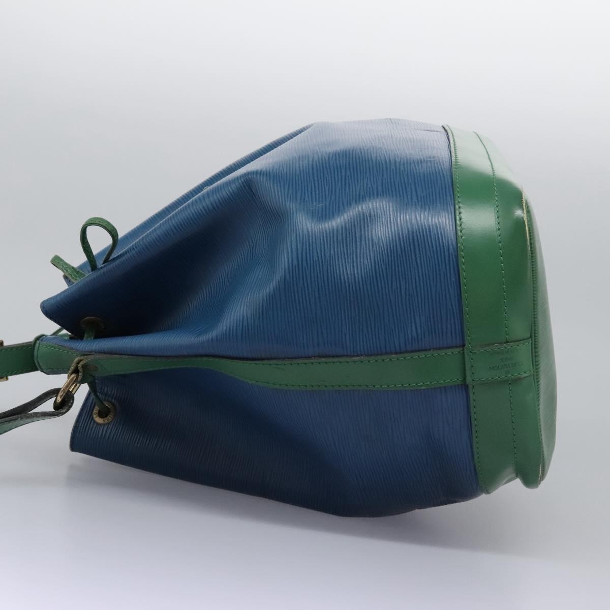 Louis Vuitton Noe Blue Leather Shoulder Bag (Pre-Owned)