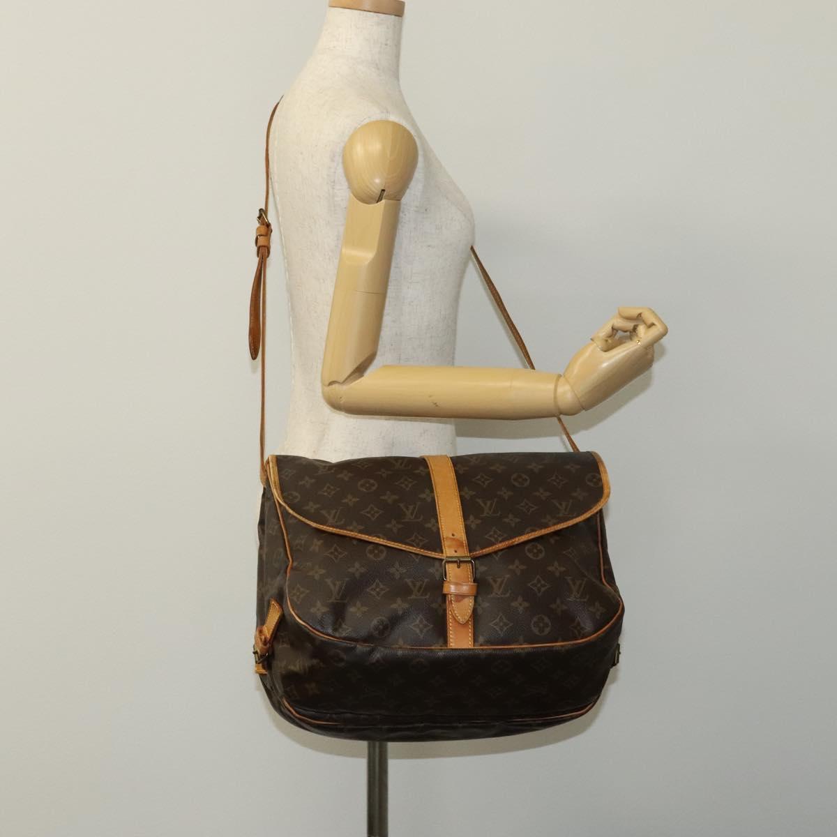 Louis Vuitton Saumur 35 Brown Canvas Shoulder Bag (Pre-Owned)